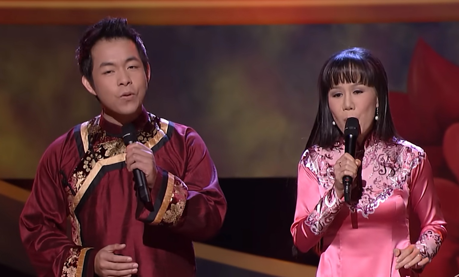 "Quang L&ecirc; nh&igrave;n t&ocirc;i từ đầu đến ch&acirc;n xong cười v&igrave; tr&ocirc;ng t&ocirc;i nh&agrave; qu&ecirc;" - Ảnh 2.