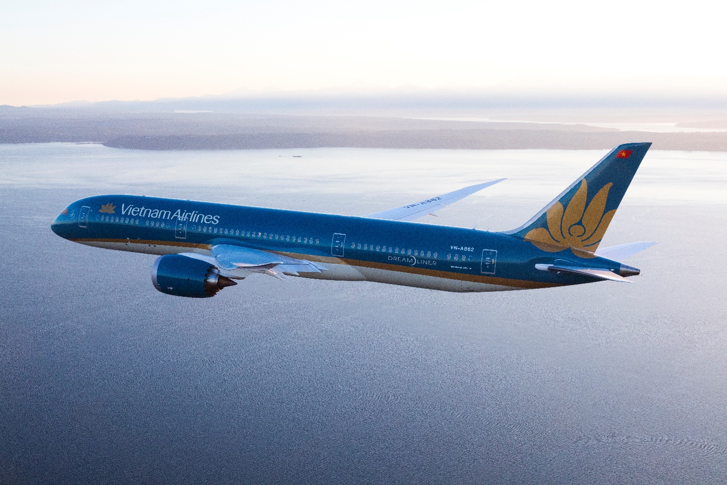 Vietnam Airlines mở rộng kết nối quốc tế, góp phần đưa Hà Nội trở thành điểm đến hàng đầu châu Á - Ảnh 1. Vietnam Airlines mở rộng kết nối quốc tế, góp phần đưa Hà Nội trở thành điểm đến hàng đầu châu Á - Ảnh 1.