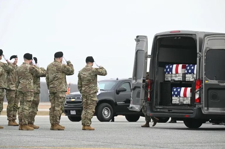 Iran chơi &ldquo;đ&ograve;n ti&ecirc;u hao&rdquo;: - Ảnh 4.