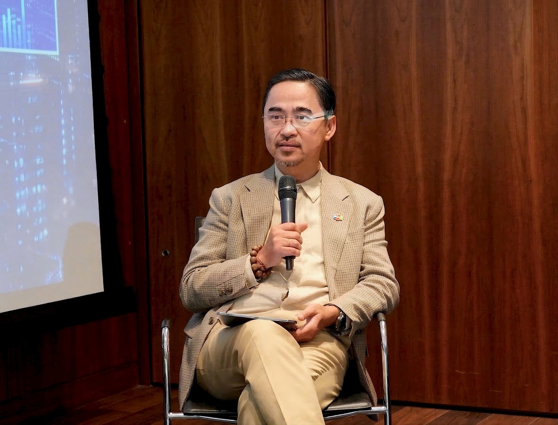 Siêu dự án Metro 150 tỷ USD: Việt Nam sẽ mua 'phần cứng' hay làm chủ 'bộ não' AI? - Ảnh 2.