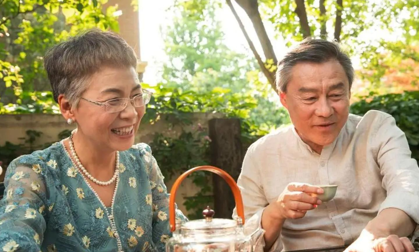 Lương hưu chỉ bằng một nửa bạn đời, thu&ecirc; nh&agrave; chia 70 - 30: Sau 3 th&aacute;ng sống chung, t&ocirc;i lặng lẽ rời đi - Ảnh 1.