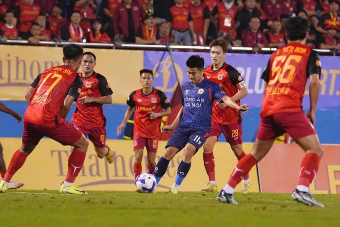 Vòng 16 V-League 2025-2026: Công an Hà Nội khẳng định vị thế anh cả - Ảnh 3.