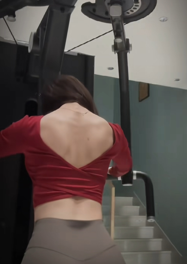 Chi&ecirc;m ngưỡng đường cong của hot girl "gọt d&aacute;ng", body nuột n&agrave; kh&oacute; tin - Ảnh 5.