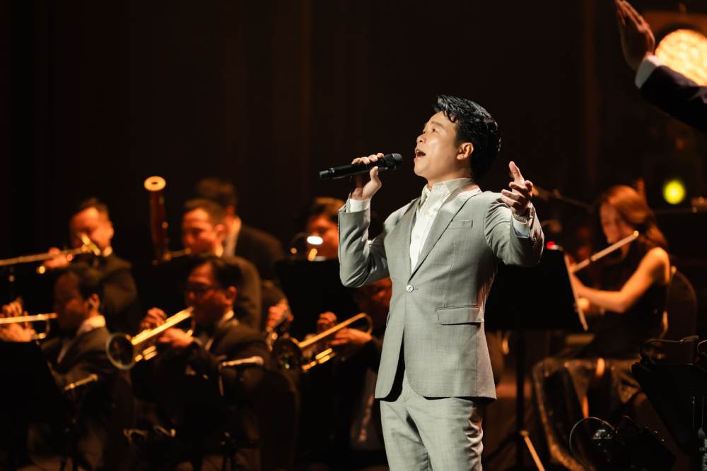 Gần 100 nhạc công Dàn nhạc Giao hưởng Quân đội tiếp lửa cho Vũ Thắng Lợi trong Mùa chim én bay - Ảnh 2.