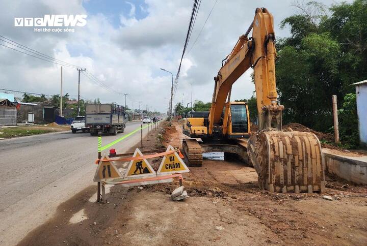 Tiến độ thi c&ocirc;ng dự &aacute;n 1 . 000 Tỷ Quốc lộ 14B chậm , nh&agrave; thầu c&oacute; nguy cơ bị ' trảm ' - Ảnh 6.