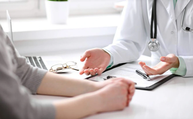 Thấy cưới 2 th&aacute;ng vẫn chưa c&oacute; tin vui, t&ocirc;i cuống cuồng muốn đi kh&aacute;m sinh sản nhưng lại sợ b&aacute;c sĩ hỏi một c&acirc;u- Ảnh 1.