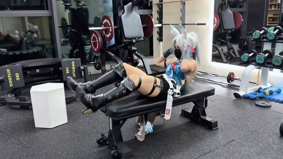 Sẽ thế n&agrave;o nếu gymer trở th&agrave;nh coser? hot girl n&agrave;y ch&iacute;nh l&agrave; c&acirc;u trả lời r&otilde; r&agrave;ng nhất- Ảnh 2.