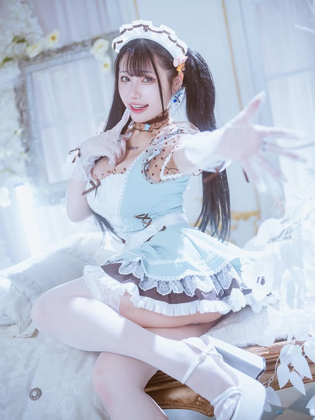 Rũ bỏ h&igrave;nh ảnh k&iacute;n đ&aacute;o thường ng&agrave;y, h&oacute;a ra đ&acirc;y l&agrave; c&aacute;ch coser n&agrave;y "đốn tim" triệu anh em game thủ - Ảnh 7.