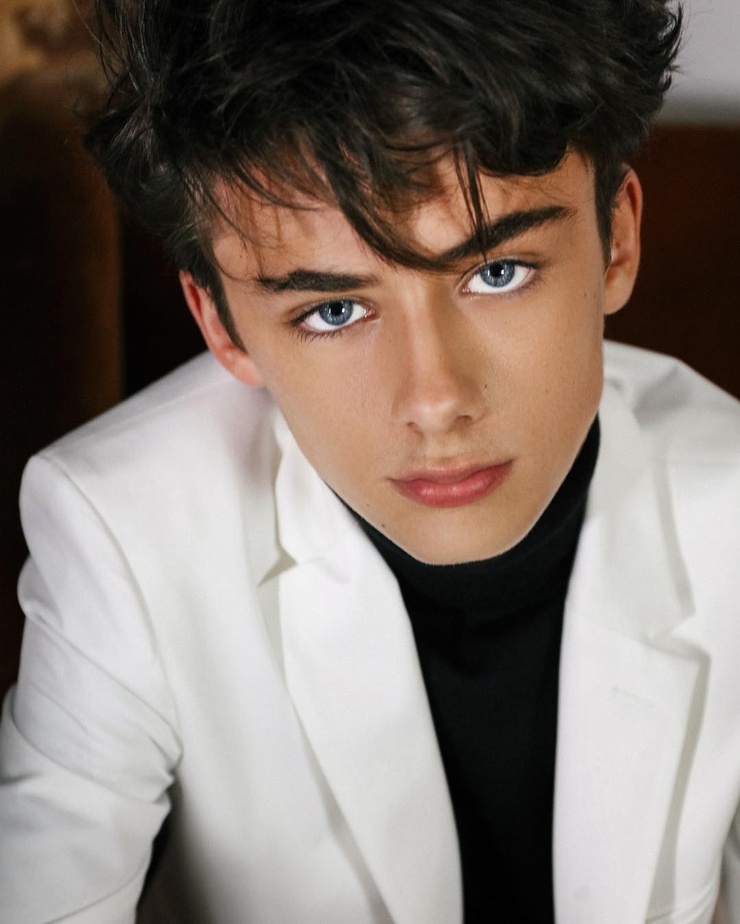 William Franklyn - Miller sau 10 năm: Cậu b&eacute; đẹp trai nhất thế giới giờ ra sao? - Ảnh 4.