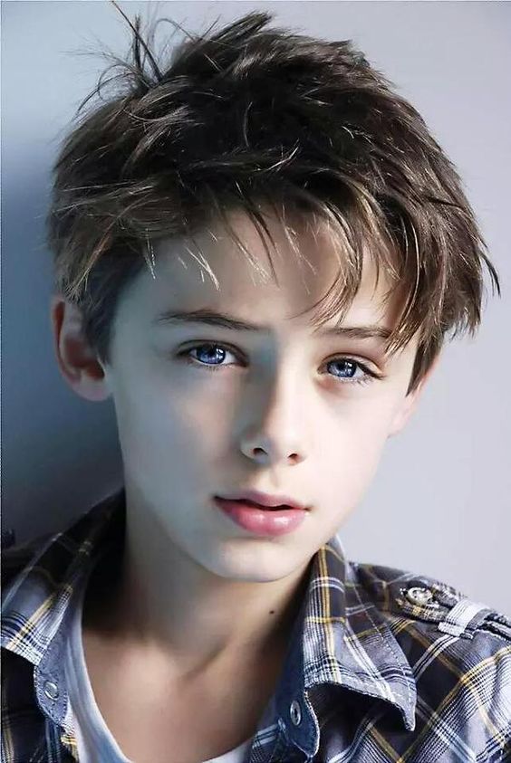 William Franklyn - Miller sau 10 năm: Cậu b&eacute; đẹp trai nhất thế giới giờ ra sao? - Ảnh 1.