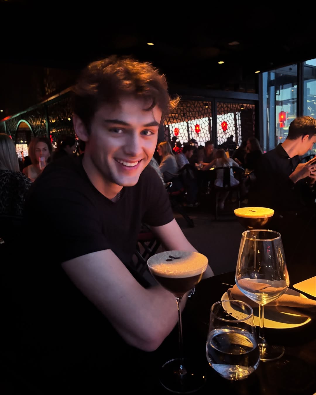 William Franklyn - Miller sau 10 năm: Cậu b&eacute; đẹp trai nhất thế giới giờ ra sao? - Ảnh 12.