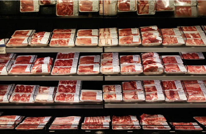 Mẹo chọn thịt đ&oacute;ng khay tươi ngon trong si&ecirc;u thị cho bữa ăn gia đ&igrave;nh - Ảnh 1.