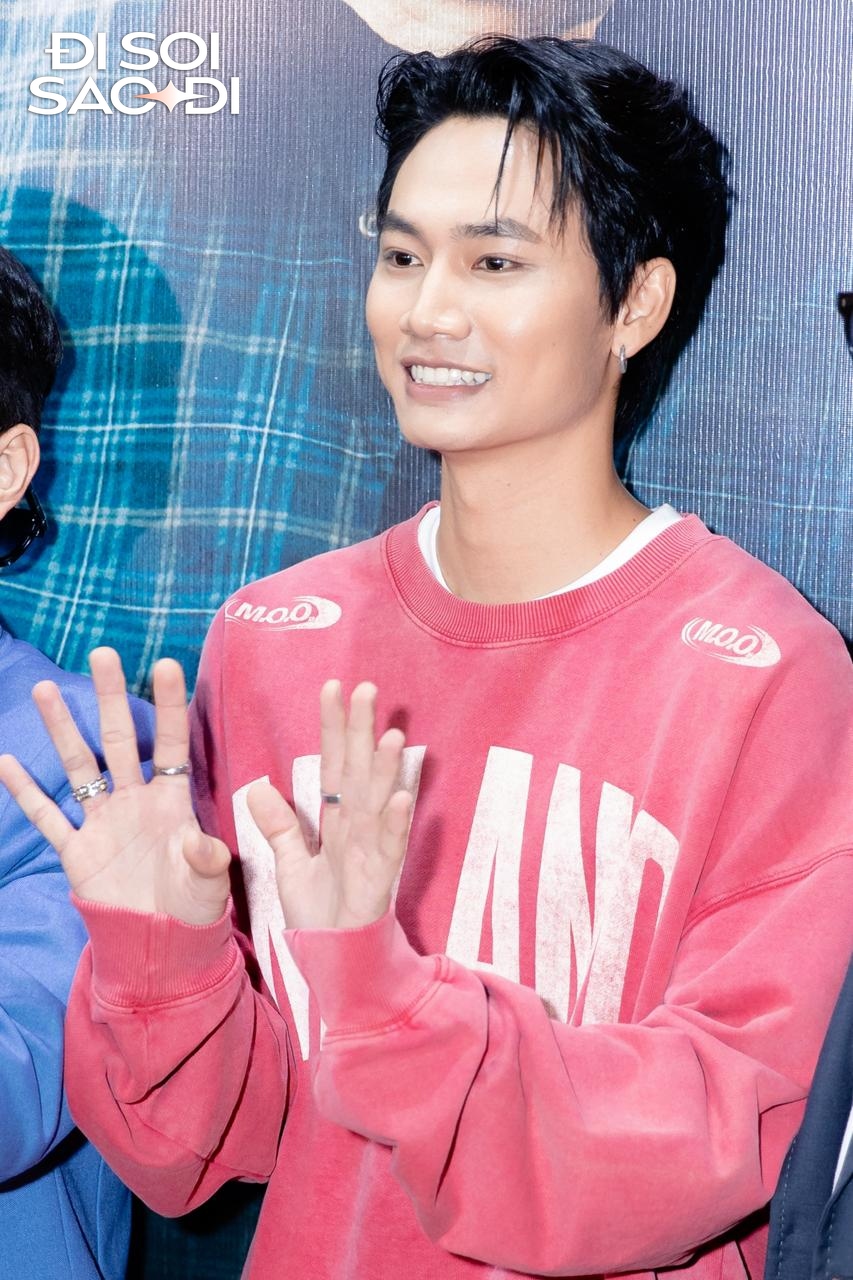 4 chữ thô nhưng mà thật của Thái Hòa, ai nghe cũng tấm tắc “Vbiz hiếm ai được như anh”- Ảnh 5. 4 chữ thô nhưng mà thật của Thái Hòa, ai nghe cũng tấm tắc “Vbiz hiếm ai được như anh”- Ảnh 5.