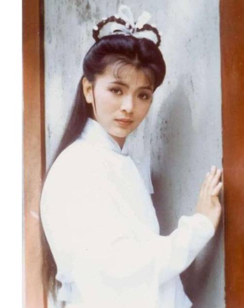 Soi dàn mỹ nhân thủ vai Tiểu Long Nữ: Từ tượng đài kinh điển đến những bản chuyển thể gây tranh cãi- Ảnh 6. Soi dàn mỹ nhân thủ vai Tiểu Long Nữ: Từ tượng đài kinh điển đến những bản chuyển thể gây tranh cãi- Ảnh 6.