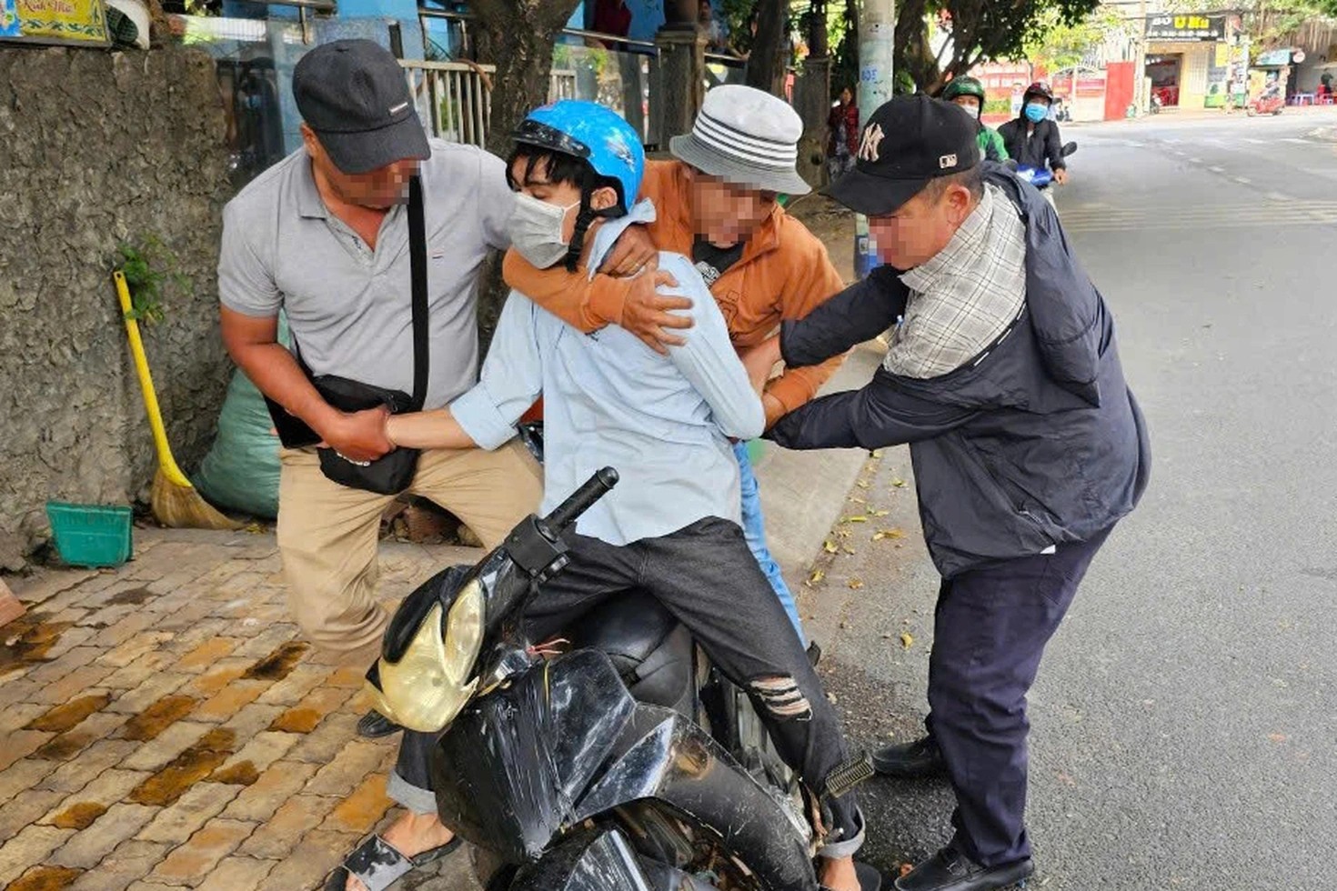 Tiền thưởng tăng gấp 4 lần cho người có công phá án từ 2026 - Ảnh 1. Tiền thưởng tăng gấp 4 lần cho người có công phá án từ 2026 - Ảnh 1.