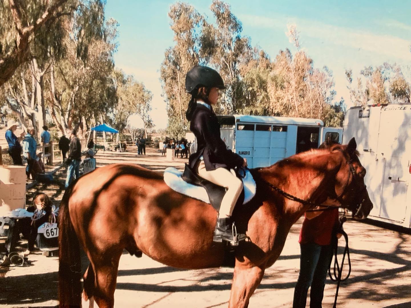 Nhan sắc sau 16 năm của "b&eacute; g&aacute;i đẹp nhất thế giới" g&acirc;y b&atilde;o to&agrave;n cầu- Ảnh 8.