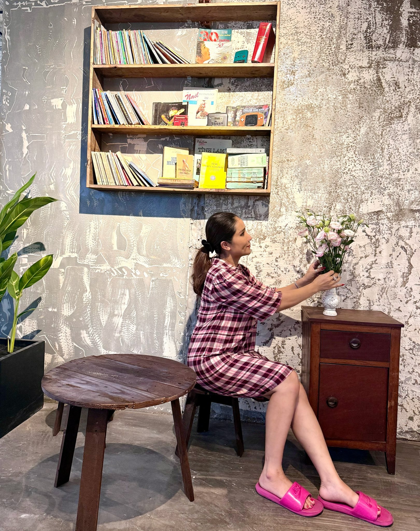 Cận cảnh nơi b&aacute;n cafe 25 ngh&igrave;n một ly ở G&ograve; Vấp của mẹ đơn th&acirc;n l&agrave; NSƯT nổi tiếng miền Nam một thời - Ảnh 3.