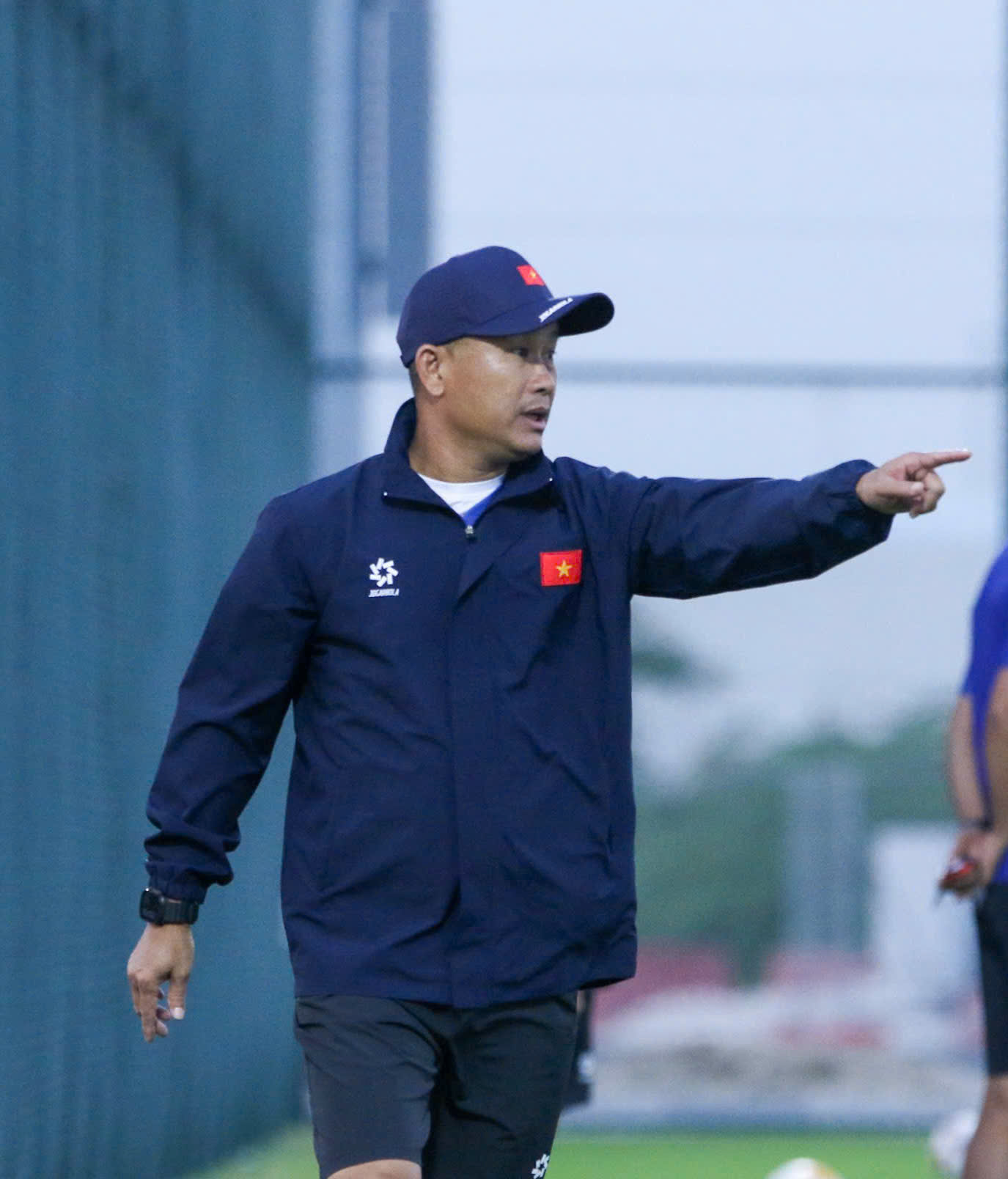 Chủ tịch một đội b&oacute;ng thay HLV Kim Sang-sik dẫn dắt U23 Việt Nam đấu Trung Quốc, Th&aacute;i Lan - Ảnh 1.