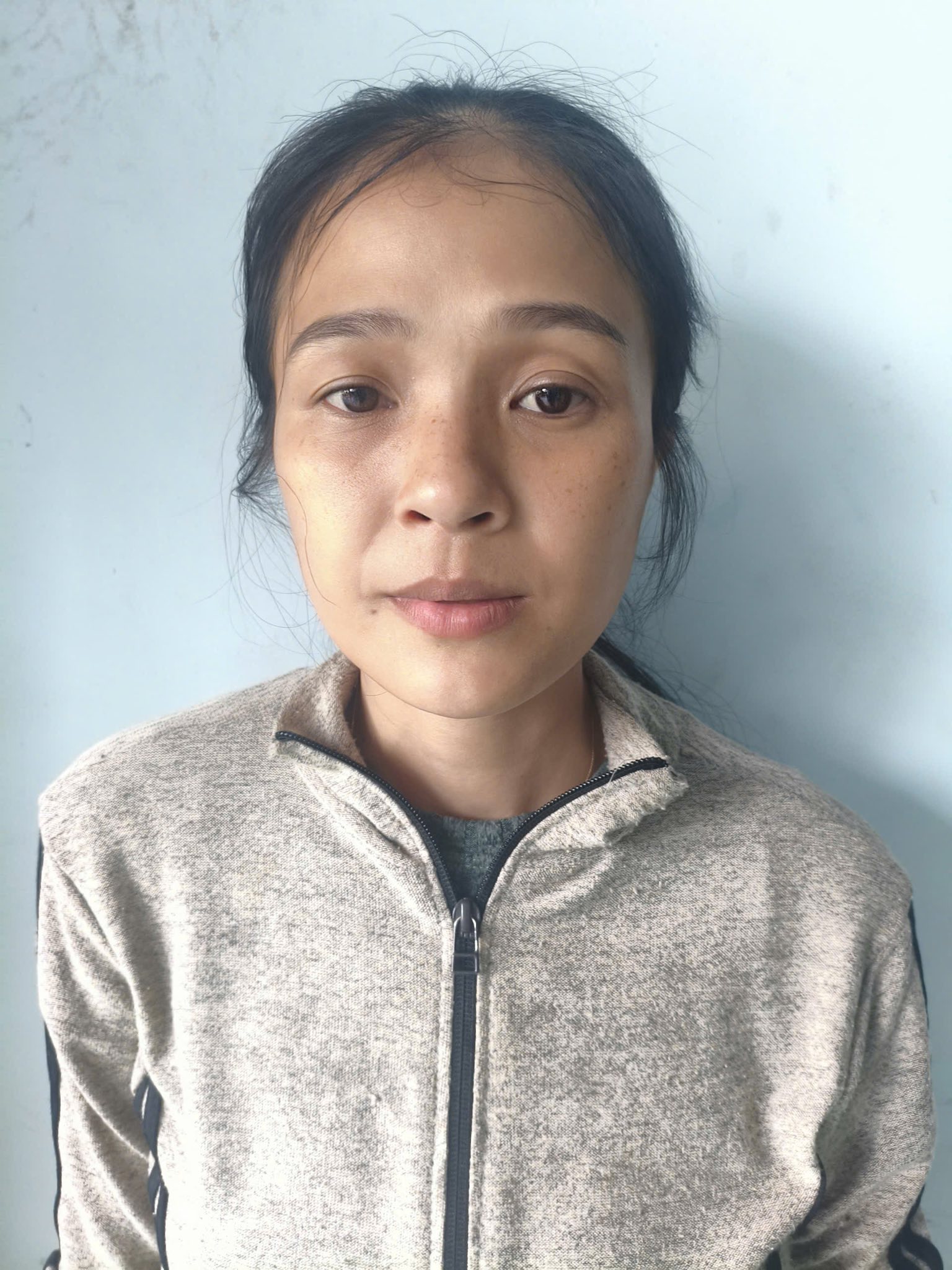 Đột kích nhà nghỉ Mimosa , bắt Phạm Thị Bích Duyên và Nguyễn Võ Đăng Hoàng về ma túy - Ảnh 2. Đột kích nhà nghỉ Mimosa , bắt Phạm Thị Bích Duyên và Nguyễn Võ Đăng Hoàng về ma túy - Ảnh 2.