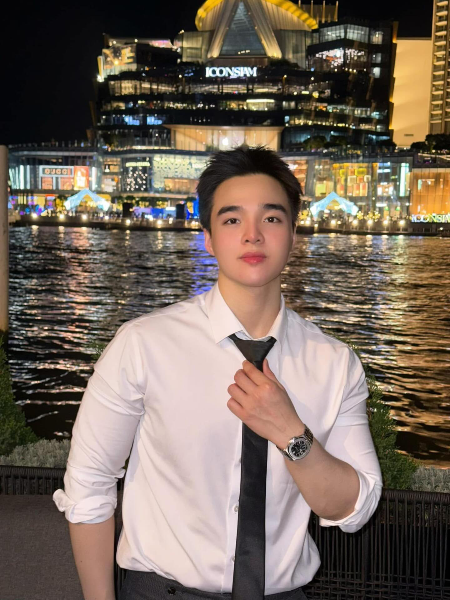 Tun Phạm mua chung cư hơn 50 tỷ khiến cả c&otilde;i mạng cho&aacute;ng: Đỉnh &aacute;c, Tiktoker kiếm tiền cỡ n&agrave;y?!  - Ảnh 1.