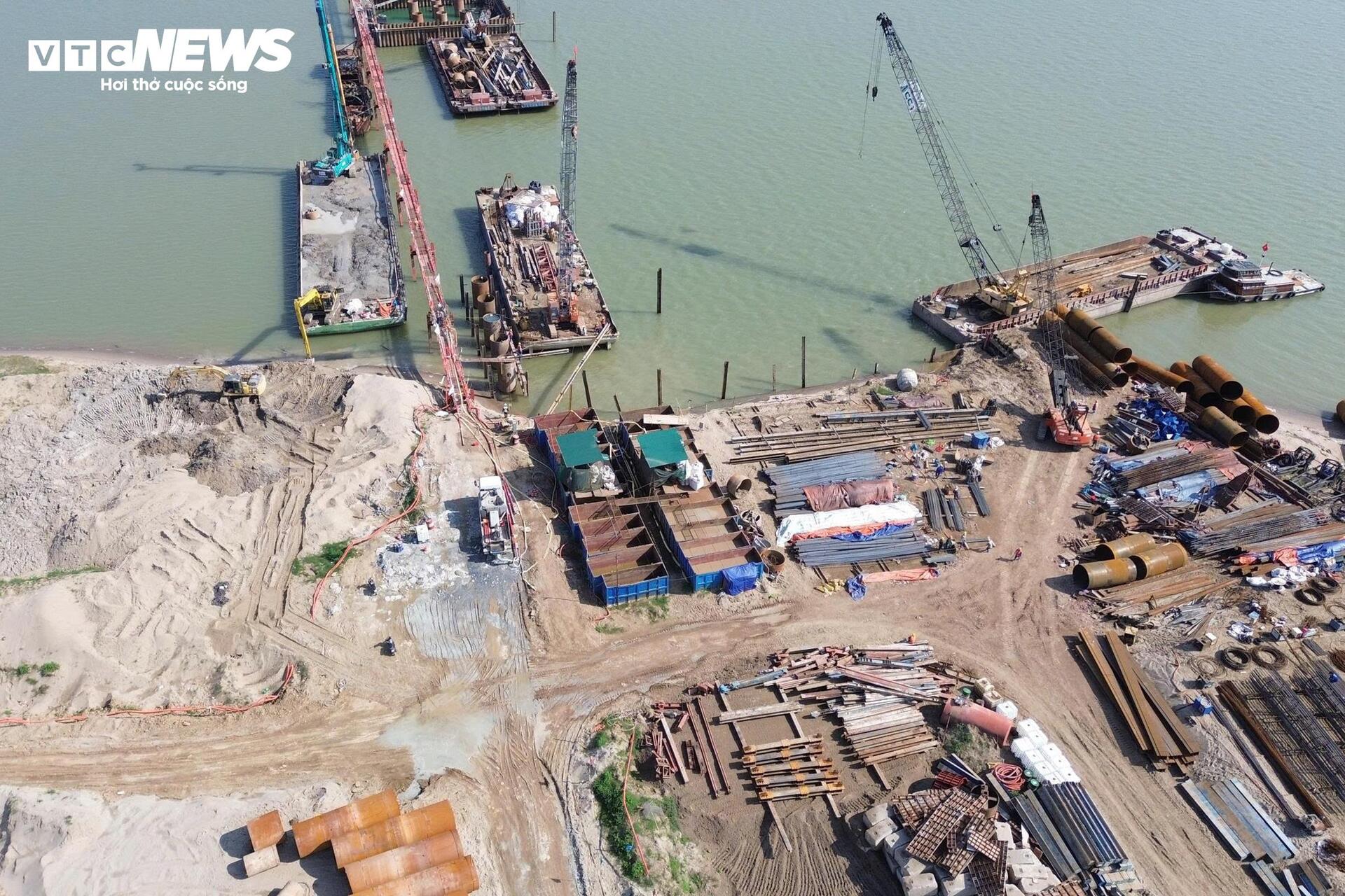 Tiến độ x&acirc;y dựng cầu Hồng H&agrave; vượt s&ocirc;ng Hồng sau 5 th&aacute;ng thi c&ocirc;ng - Ảnh 3.