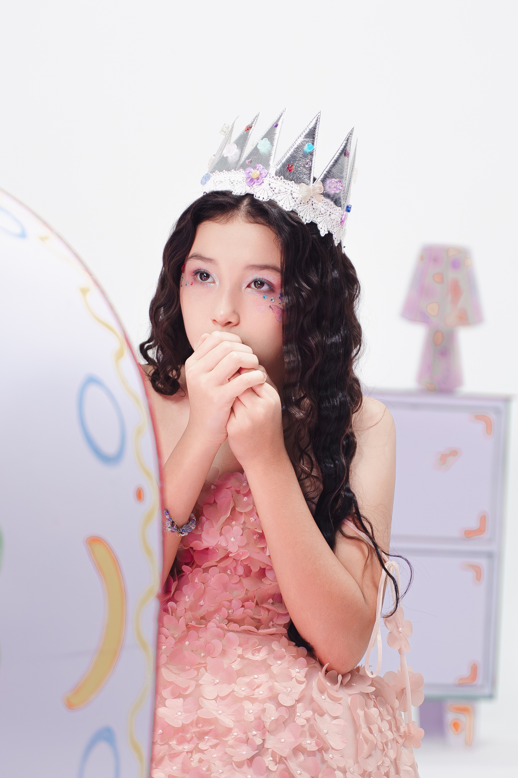 M&agrave;n lột x&aacute;c của giọng ca lai Việt &ndash; Đức, thạo 4 ng&ocirc;n ngữ, từng đứng chung s&acirc;n khấu với Modern Talking - Ảnh 6.