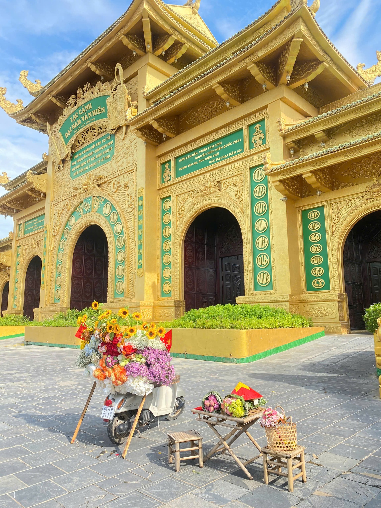 Khu du lịch Đại Nam của vợ chồng b&agrave; Nguyễn Phương Hằng sở hữu biển nh&acirc;n tạo rộng hơn 21ha, lớn bậc nhất Việt Nam, c&oacute; sức chứa l&ecirc;n đến 30.000 du kh&aacute;ch- Ảnh 2.