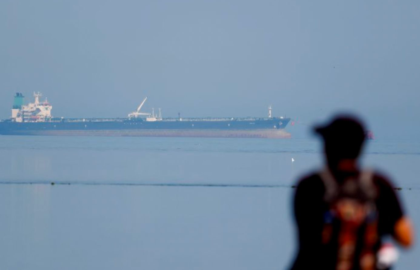 Kh&ocirc;ng phải Ấn Độ hay Trung Quốc, một quốc gia Đ&ocirc;ng Nam &Aacute; lại t&igrave;m đến dầu Nga: Mua 2 triệu th&ugrave;ng/th&aacute;ng khi Mỹ vừa 'bật đ&egrave;n xanh' - Ảnh 1.