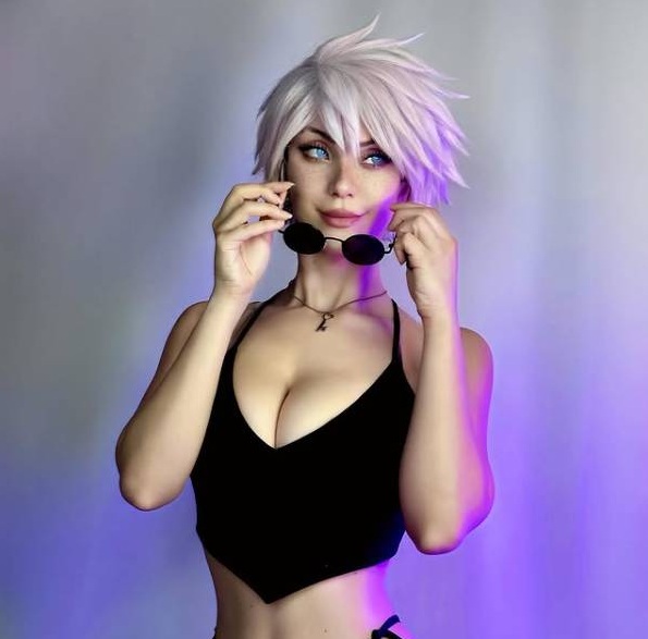 Cosplay Gojo Satoru phi&ecirc;n bản "nữ h&oacute;a" đầy n&oacute;ng bỏng khiến fan Jujutsu Kaisen nghẹt thở - Ảnh 2.