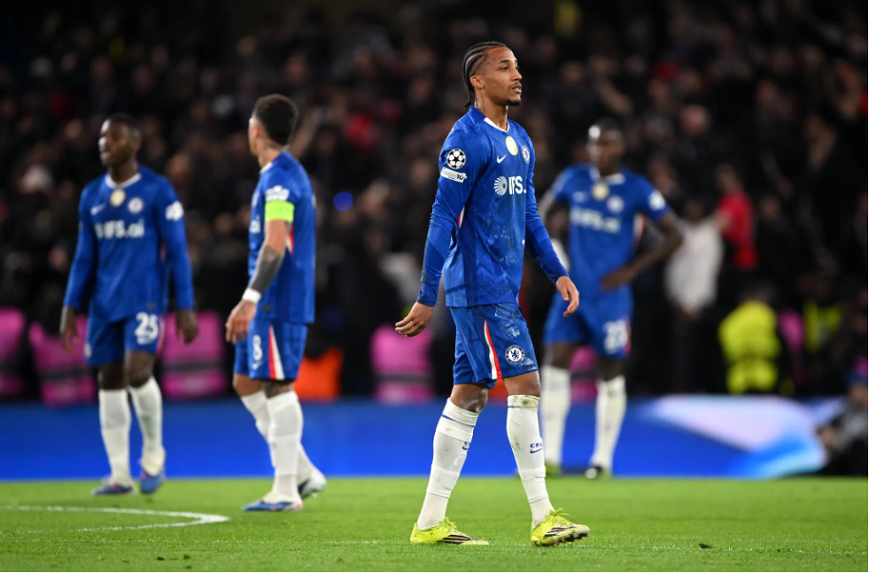 Cảnh tượng đau l&ograve;ng khi Chelsea thua thảm PSG - Ảnh 2.