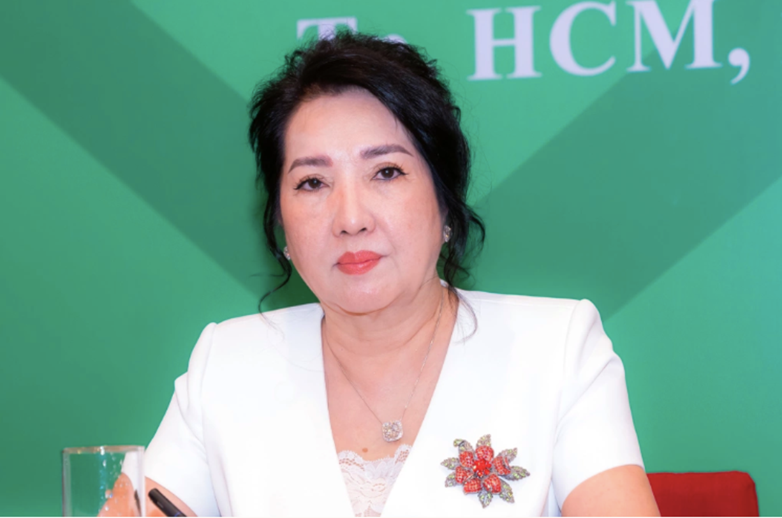 X&eacute;t xử vụ &aacute;n đất v&agrave;ng Bến V&acirc;n Đồn: Cựu Ph&oacute; Chủ tịch UBND TPHCM v&agrave; 22 bị c&aacute;o hầu t&ograve;a - Ảnh 3.