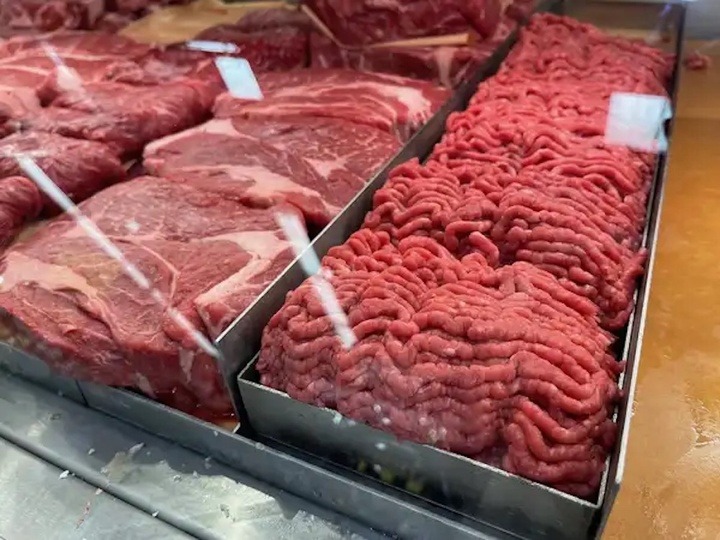 Thịt xay sẵn trong si&ecirc;u thị: Nh&acirc;n vi&ecirc;n n&oacute;i thật "kh&ocirc;ng phải khay n&agrave;o cũng như nhau" - Ảnh 1.