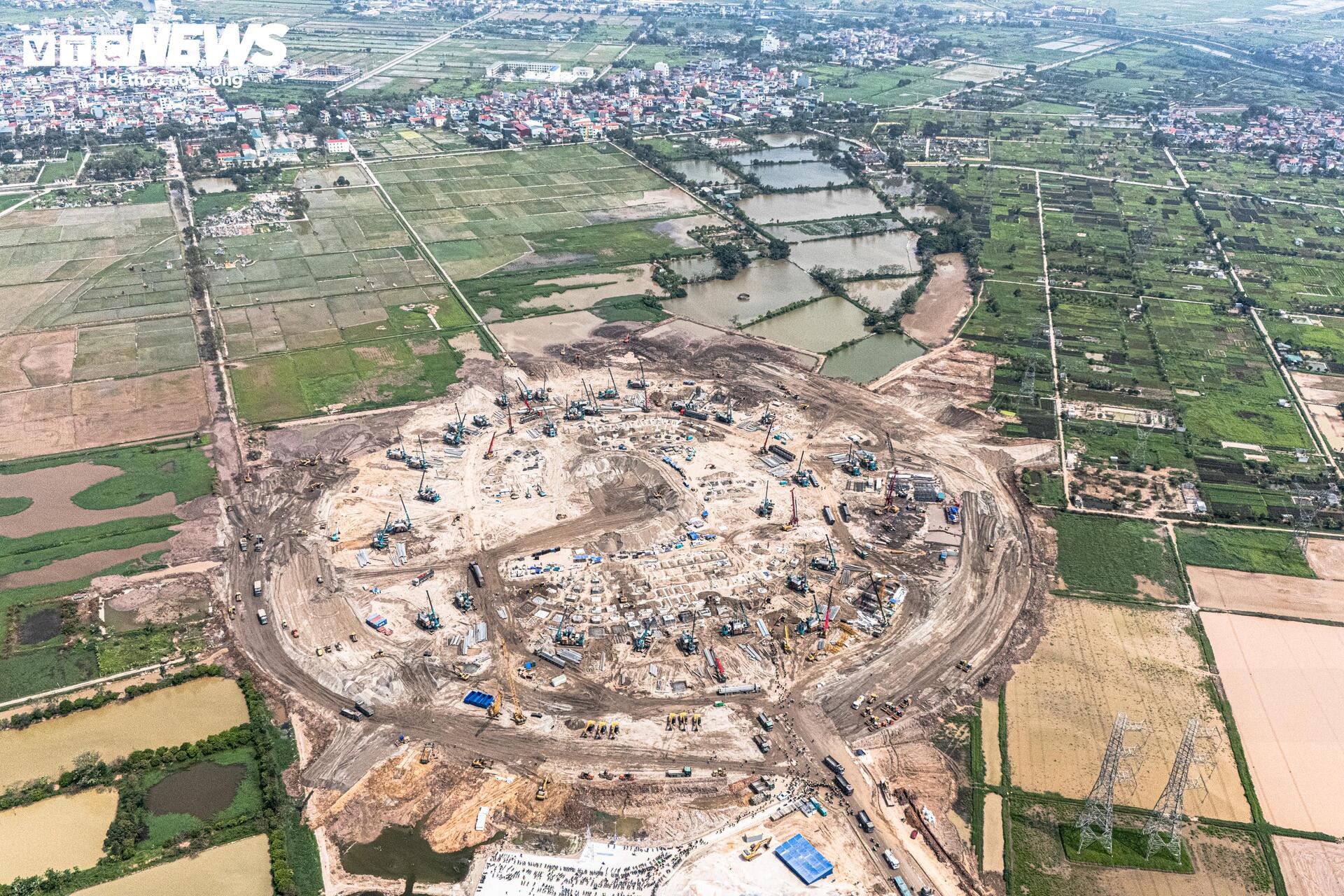 Việt Nam sắp sở hữu s&acirc;n vận động chưa từng c&oacute; trong lịch sử do Vingroup của tỷ ph&uacute; Phạm Nhật Vượng x&acirc;y, sức chứa vượt nhiều "si&ecirc;u s&acirc;n" to&agrave;n cầu - Ảnh 3.