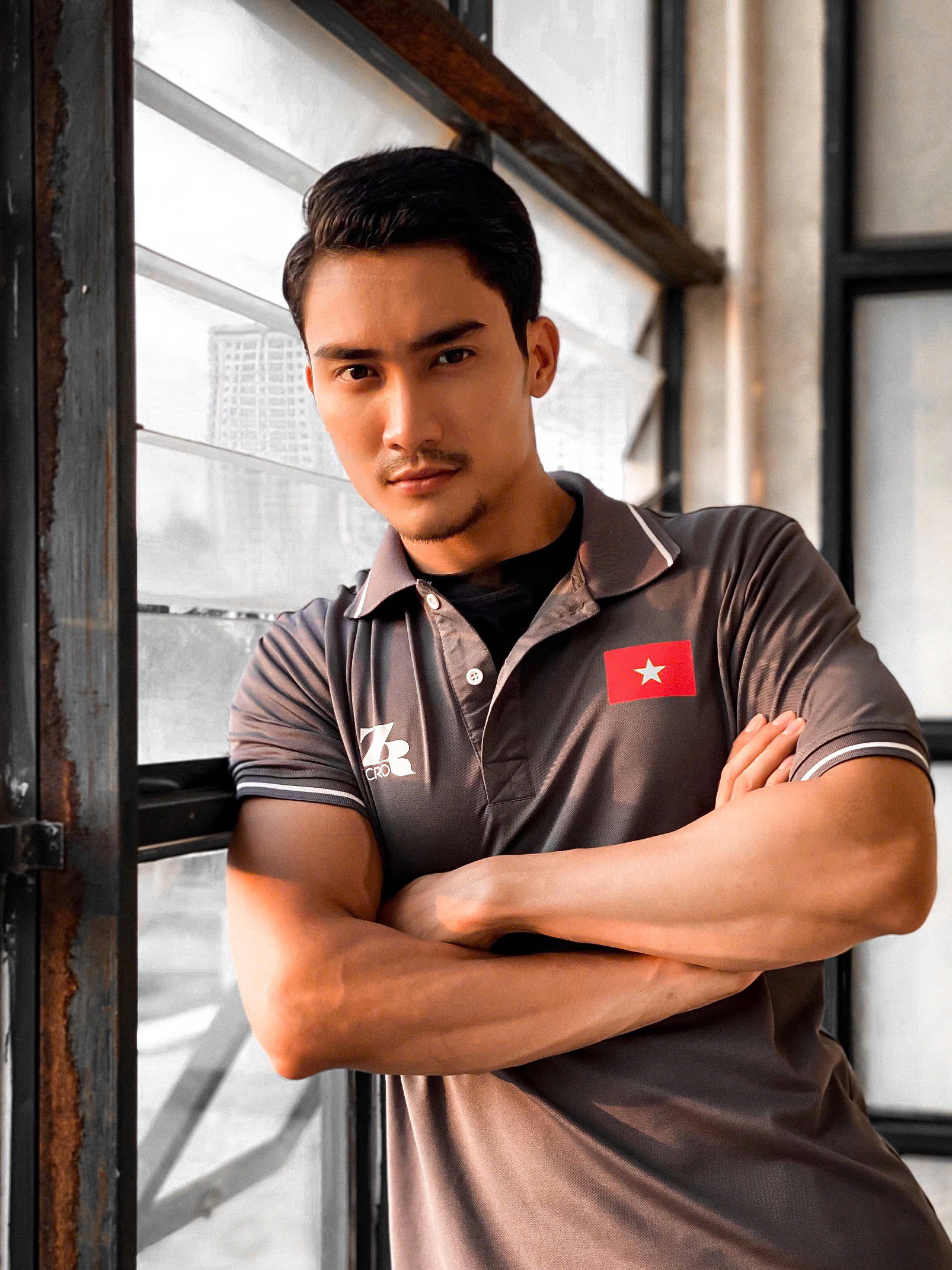 Lương Gia Huy chia sẻ về h&agrave;nh tr&igrave;nh 6 năm với "Vi&ecirc;n đạn cuối c&ugrave;ng", h&oacute;a th&acirc;n th&agrave;nh xạ thủ huyền thoại - Ảnh 1.