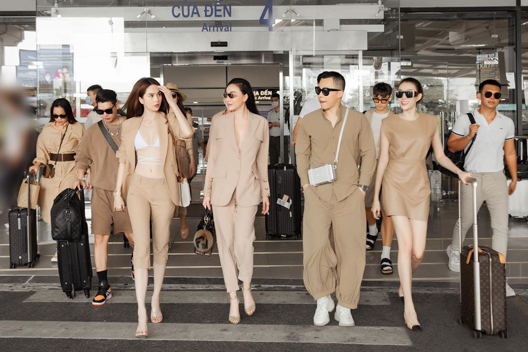 Hội bạn th&acirc;n "muốn gia nhập phải c&oacute; 1 tỷ" của Ngọc Trinh giờ ra sao? - Ảnh 1.