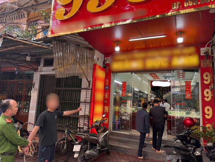 Bắt nghi phạm g&acirc;y ra vụ cướp giật tại tiệm v&agrave;ng ở Hưng Y&ecirc;n - Ảnh 2.