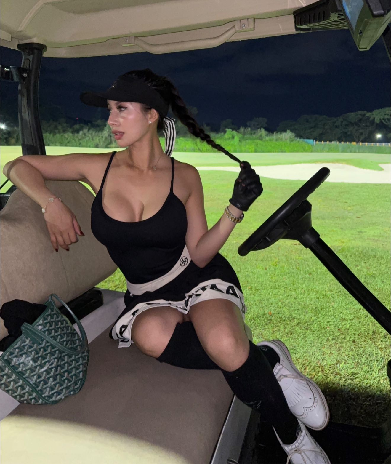 H&agrave;ng triệu người mải m&ecirc; theo d&otilde;i một hot girl đ&aacute;nh golf, phải chăng bộ m&ocirc;n thể thao sắp "viral" trở lại? - Ảnh 3.