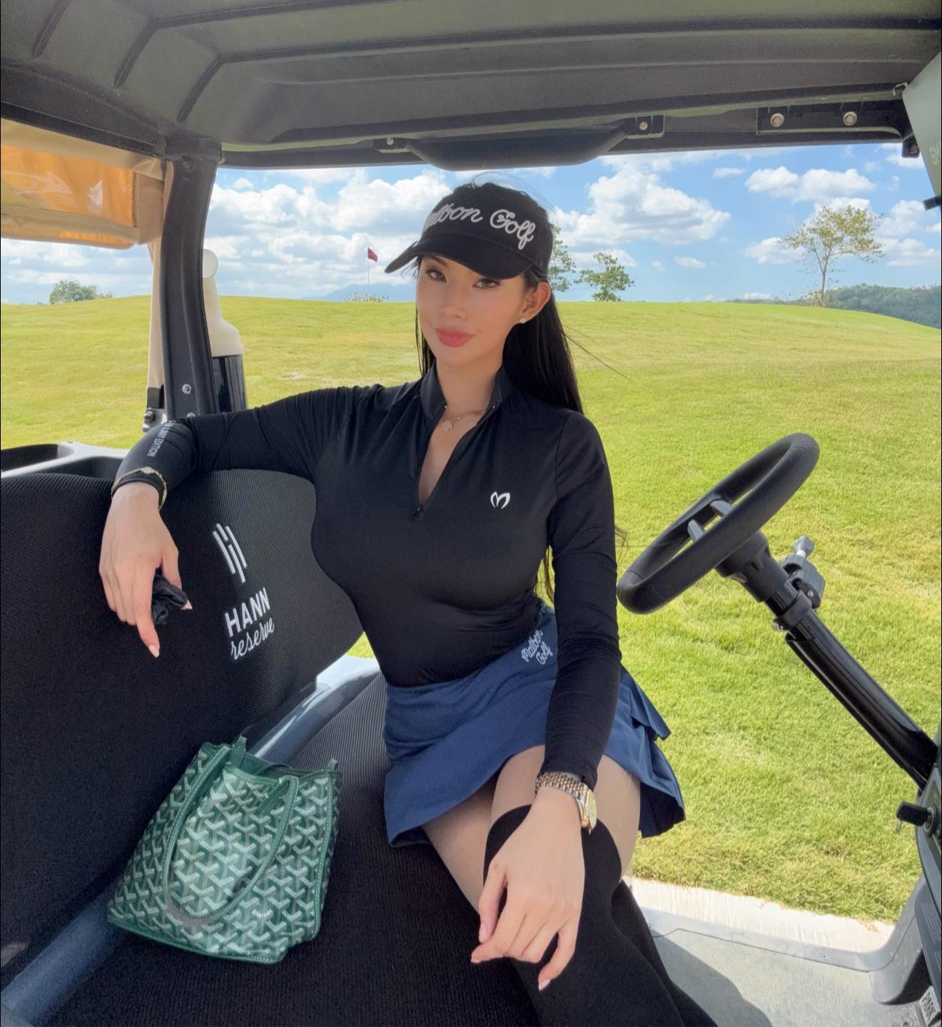 H&agrave;ng triệu người mải m&ecirc; theo d&otilde;i một hot girl đ&aacute;nh golf, phải chăng bộ m&ocirc;n thể thao sắp "viral" trở lại? - Ảnh 4.