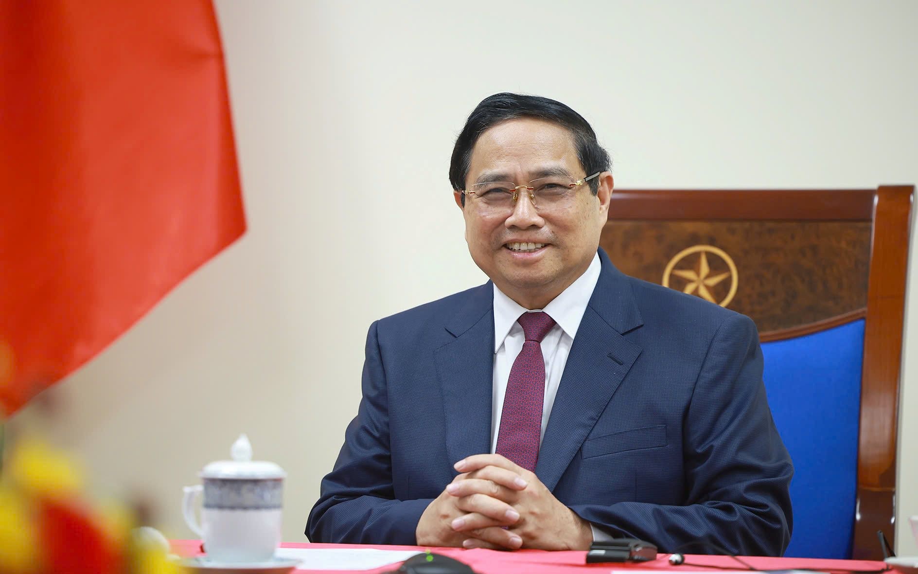 Thủ tướng lập tức điện đ&agrave;m với l&atilde;nh đạo nước top đầu ch&acirc;u Phi về dầu mỏ, kh&iacute; đốt, đề nghị hỗ trợ Việt Nam