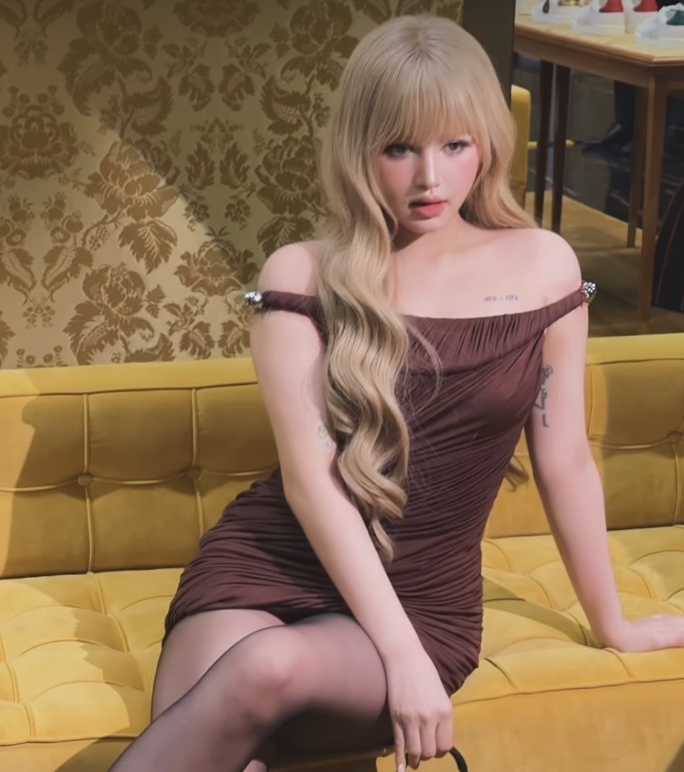 Xo&agrave;i Non "lột x&aacute;c" thay đổi diện mạo - Ảnh 1.