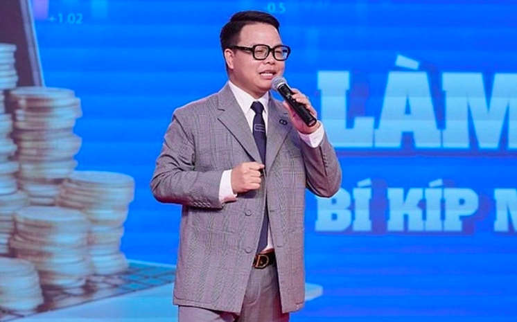 Vợ chồng Mr Hunter L&ecirc; Khắc Ngọ lừa đảo h&agrave;ng trăm tỷ đồng với sự tham gia của người th&acirc;n - Ảnh 1.