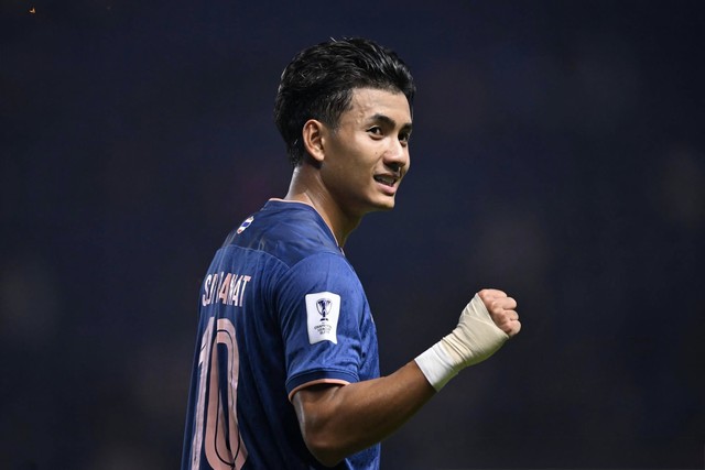 V&igrave; sao Suphanat l&agrave; c&oacute; t&ecirc;n l&agrave; Bank? - Ảnh 2.