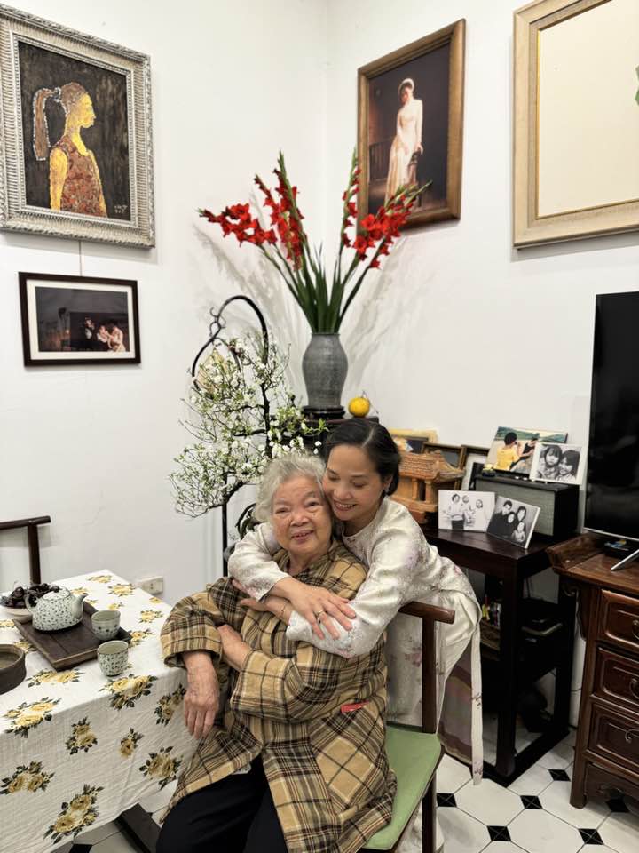 T&igrave;nh h&igrave;nh NSƯT L&ecirc; Mai sau khi kh&ocirc;ng nhận ra con g&aacute;i &uacute;t L&ecirc; Vi - Ảnh 1.