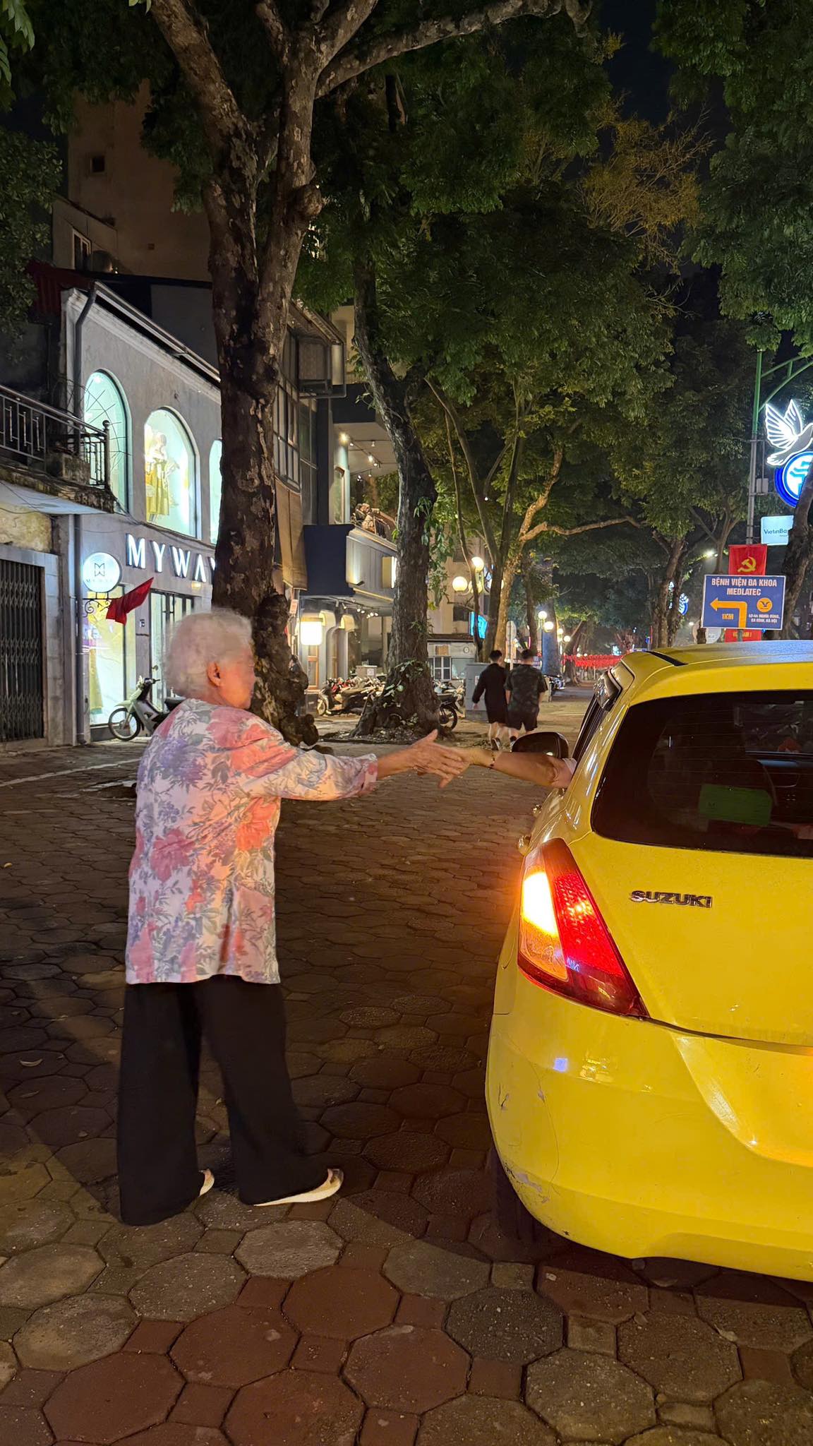 T&igrave;nh h&igrave;nh NSƯT L&ecirc; Mai sau khi kh&ocirc;ng nhận ra con g&aacute;i &uacute;t L&ecirc; Vi - Ảnh 2.