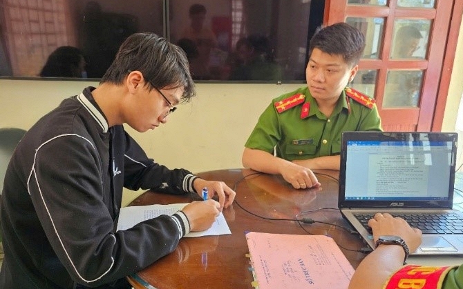 Tin gi&oacute; m&ugrave;a đ&ocirc;ng bắc mới nhất: Ng&agrave;y mai, nhiều nơi xuất hiện mưa vừa, mưa to - Ảnh 2.