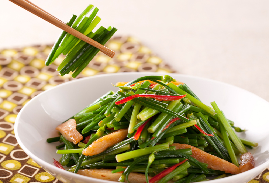 5 loại rau rẻ b&egrave;o gi&uacute;p k&iacute;ch th&iacute;ch mọc t&oacute;c, bồi bổ gan lại l&agrave;m đẹp da mặt, chợ Việt n&agrave;o cũng c&oacute; b&aacute;n - Ảnh 1.