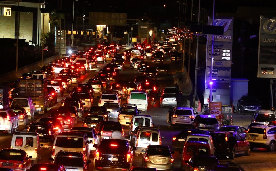 F-15 Mỹ rơi tại Kuwait, lực lượng th&acirc;n Iran tham chiến, xung đột lan khắp Trung Đ&ocirc;ng - Ảnh 3.