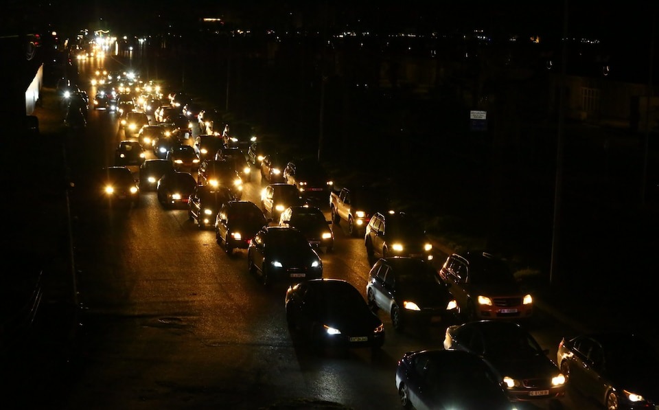 F-15 Mỹ rơi tại Kuwait, lực lượng th&acirc;n Iran tham chiến, xung đột lan khắp Trung Đ&ocirc;ng - Ảnh 2.