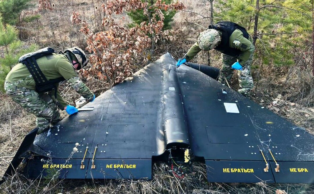 Iran gián đoạn nguồn cung UAV cho Nga: Cục diện Ukraine có thay đổi nào trong 2026? - Ảnh 1. Iran gián đoạn nguồn cung UAV cho Nga: Cục diện Ukraine có thay đổi nào trong 2026? - Ảnh 1.