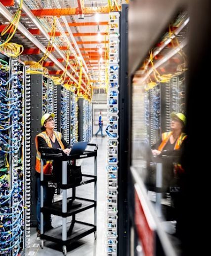 Amazon t&aacute;i cấu tr&uacute;c kỷ lục 2026: Sa thải 30 . 000 Nh&acirc;n vi&ecirc;n , ứng dụng AI mạnh mẽ - Ảnh 2.